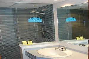 Hotel Comarruga Platja Испания