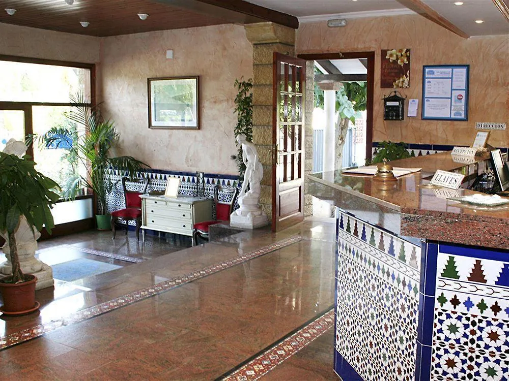 Hotel Comarruga Platja 科马鲁加