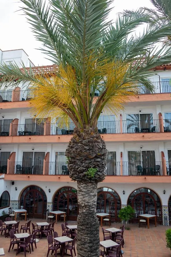 Hotel Comarruga Platja  科马鲁加