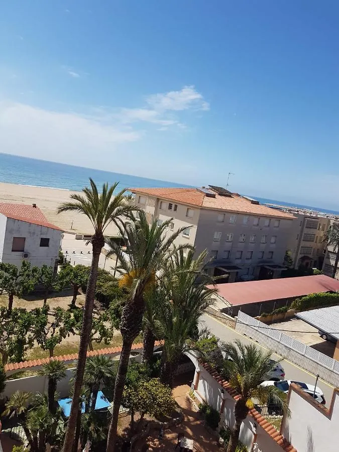 Hotel Comarruga Platja Испания